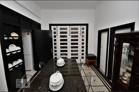 Casa à venda com 450m², 4 quartos e 1 vagaSala de Jantar 2