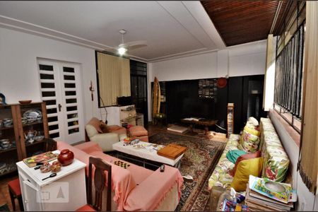 Casa à venda com 450m², 4 quartos e 1 vagaSala 2