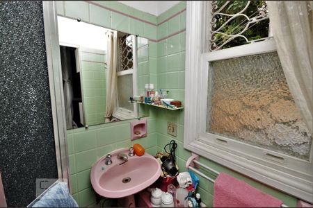 Casa à venda com 450m², 4 quartos e 1 vagaBanheiro da Suíte 1