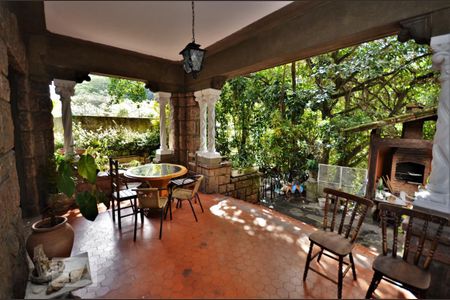 Casa à venda com 450m², 4 quartos e 1 vagaVaranda 