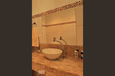 Apartamento à venda com 137m², 3 quartos e 2 vagasBanheiro Social