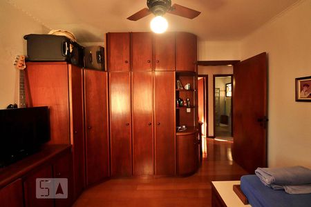 Apartamento à venda com 137m², 3 quartos e 2 vagasQuarto 3