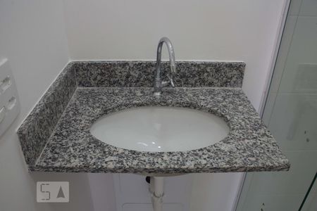 Banheiro  de kitnet/studio à venda com 1 quarto, 20m² em Brás, São Paulo
