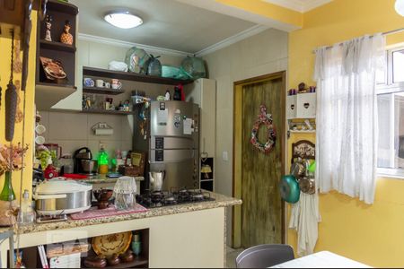 Casa à venda com 250m², 3 quartos e 2 vagas Casa à venda com 250m², 3 quartos e 2 vagasCozinha