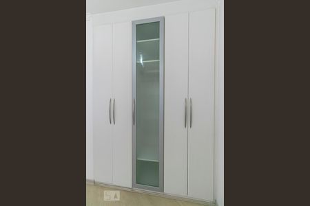 Apartamento à venda com 98m², 3 quartos e 1 vagaSuíte - Armário