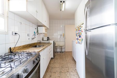 Apartamento à venda com 200m², 3 quartos e 2 vagasCozinha