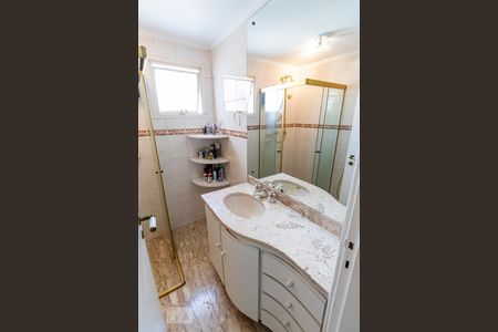 Apartamento à venda com 200m², 3 quartos e 2 vagasBanheiro social 1