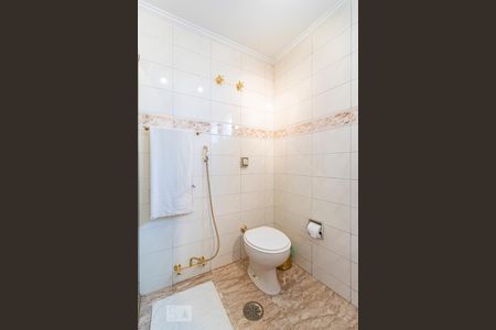 Apartamento à venda com 200m², 3 quartos e 2 vagasQuarto 3 - Suíte/ Banheiro