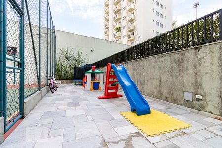 Apartamento à venda com 200m², 3 quartos e 2 vagasÁrea comum - Playground