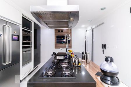 Casa à venda com 320m², 3 quartos e 8 vagasCozinha