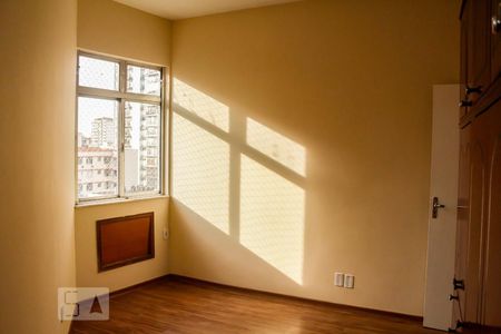 Apartamento à venda com 80m², 3 quartos e 1 vaga Apartamento à venda com 80m², 3 quartos e 1 vagaquarto 2