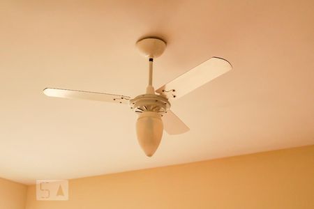 Apartamento à venda com 80m², 3 quartos e 1 vaga Apartamento à venda com 80m², 3 quartos e 1 vagaquarto 2