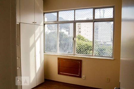 Apartamento à venda com 80m², 3 quartos e 1 vaga Apartamento à venda com 80m², 3 quartos e 1 vagaquarto 3 suíte