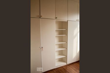 Apartamento à venda com 80m², 3 quartos e 1 vaga Apartamento à venda com 80m², 3 quartos e 1 vagaquarto 3 suíte