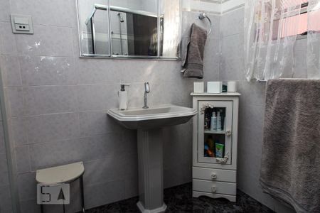 Casa à venda com 160m², 5 quartos e 3 vagasBanheiro 1