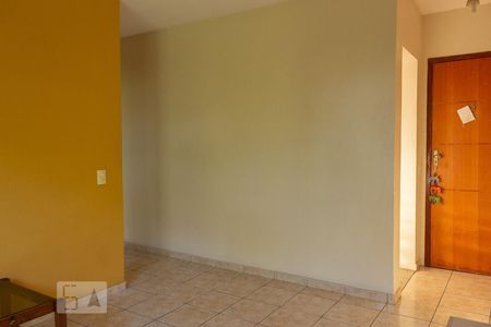 Sala de apartamento para alugar com 2 quartos, 59m² em Campo Grande, Rio de Janeiro