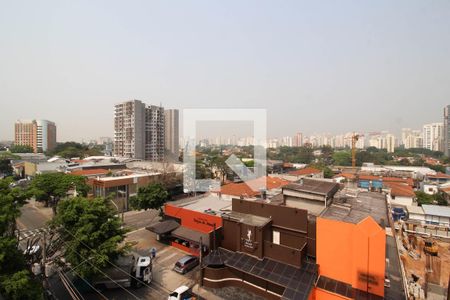 Vista de kitnet/studio para alugar com 1 quarto, 33m² em Indianópolis, São Paulo