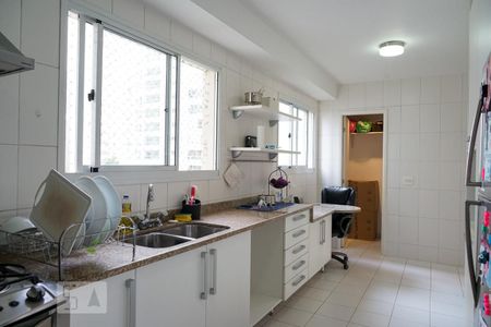 Apartamento à venda com 175m², 3 quartos e 2 vagas Apartamento à venda com 175m², 3 quartos e 2 vagasCozinha
