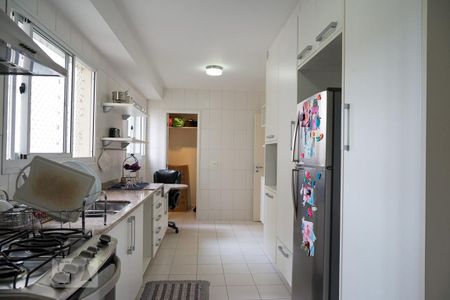 Apartamento à venda com 175m², 3 quartos e 2 vagas Apartamento à venda com 175m², 3 quartos e 2 vagasCozinha