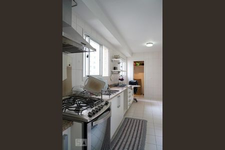 Apartamento à venda com 175m², 3 quartos e 2 vagas Apartamento à venda com 175m², 3 quartos e 2 vagasCozinha