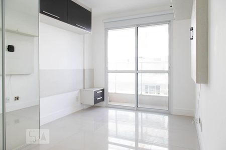Apartamento à venda com 74m², 2 quartos e 2 vagasSuíte
