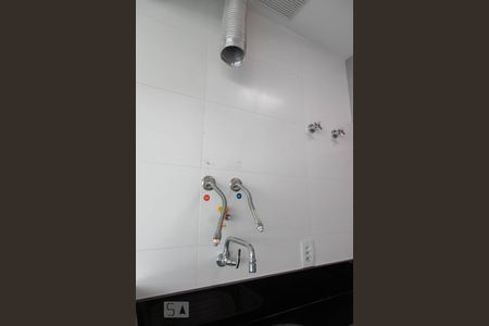 Apartamento à venda com 74m², 2 quartos e 2 vagasCozinha e área de serviço