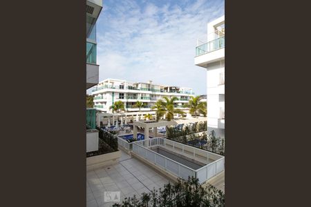 Apartamento à venda com 74m², 2 quartos e 2 vagasVista da varanda 