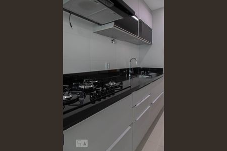 Apartamento à venda com 74m², 2 quartos e 2 vagasCozinha 