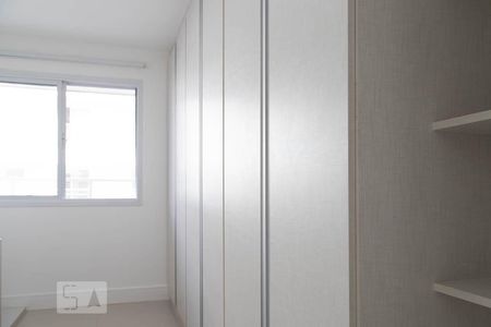 Apartamento à venda com 74m², 2 quartos e 2 vagasQuarto 