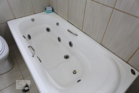 Apartamento à venda com 124m², 3 quartos e 3 vagasBanheiro da Suíte 2 - banheira