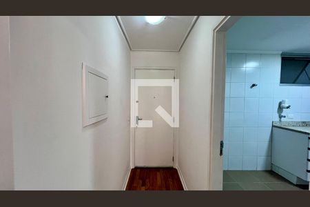 Entrada de apartamento à venda com 3 quartos, 94m² em Pinheiros, São Paulo