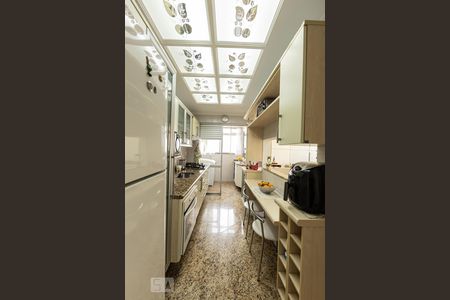 Apartamento à venda com 68m², 3 quartos e 1 vagaCozinha