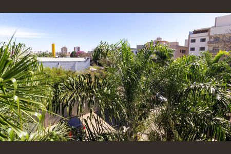 Quarto 1 vista de apartamento para alugar com 2 quartos, 47m² em Jardim Finotti, Uberlândia
