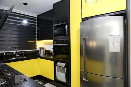 Apartamento à venda com 256m², 4 quartos e 5 vagasCozinha