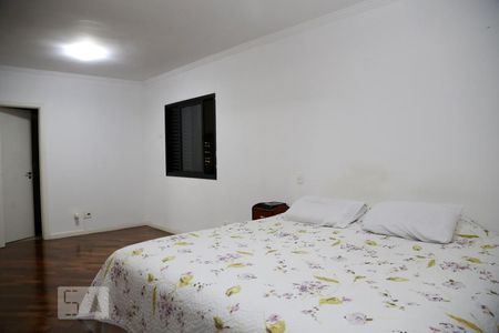 Apartamento à venda com 256m², 4 quartos e 5 vagasSuíte 2