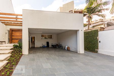 Casa à venda com 332m², 3 quartos e 4 vagasGaragem