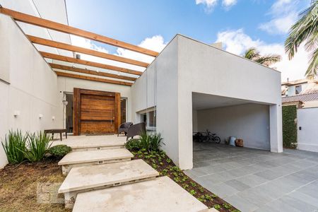 Casa à venda com 332m², 3 quartos e 4 vagasÁrea externa