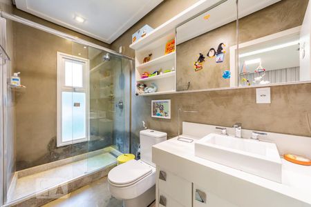 Casa à venda com 332m², 3 quartos e 4 vagasBanheiro suíte 2