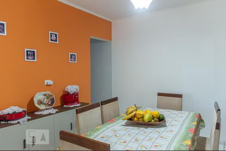 Casa à venda com 225m², 3 quartos e 2 vagas Casa à venda com 225m², 3 quartos e 2 vagasCozinha