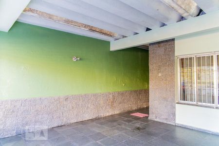 Casa à venda com 178m², 3 quartos e 2 vagas Casa à venda com 178m², 3 quartos e 2 vagasGaragem