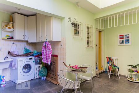 Casa à venda com 178m², 3 quartos e 2 vagas Casa à venda com 178m², 3 quartos e 2 vagasÁrea de Serviço e Quintal