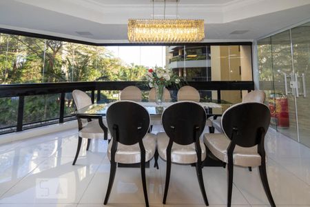 Apartamento à venda com 211m², 4 quartos e 3 vagasSala de Jantar