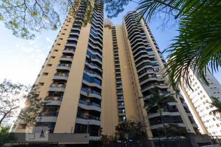Apartamento à venda com 211m², 4 quartos e 3 vagasFachada