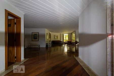 Apartamento à venda com 211m², 4 quartos e 3 vagasÁrea comum - Salão de festas