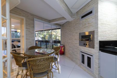 Apartamento à venda com 211m², 4 quartos e 3 vagasEspaço Gourmet