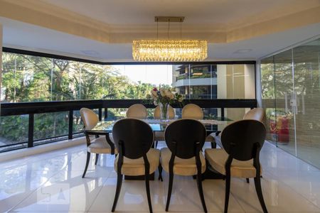 Apartamento à venda com 211m², 4 quartos e 3 vagasSala de Jantar