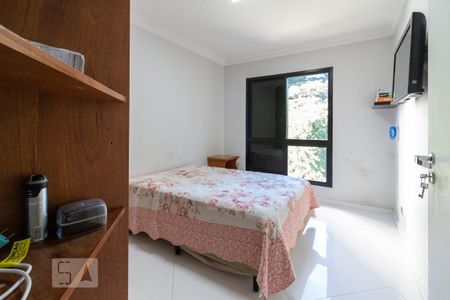 Apartamento à venda com 211m², 4 quartos e 3 vagasQuarto 2