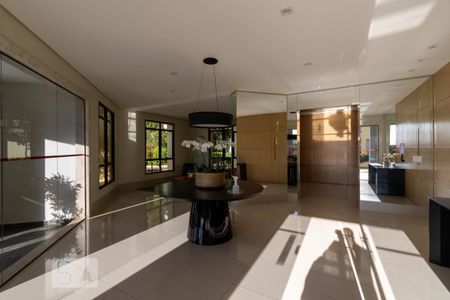 Apartamento à venda com 211m², 4 quartos e 3 vagasHall social