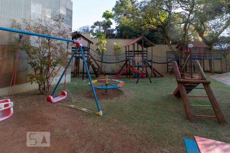 Apartamento à venda com 211m², 4 quartos e 3 vagasÁrea Comum - Playground
