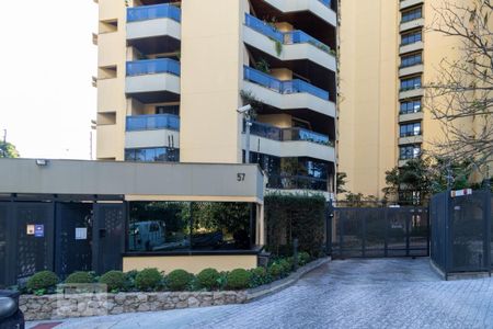 Apartamento à venda com 211m², 4 quartos e 3 vagasFachada